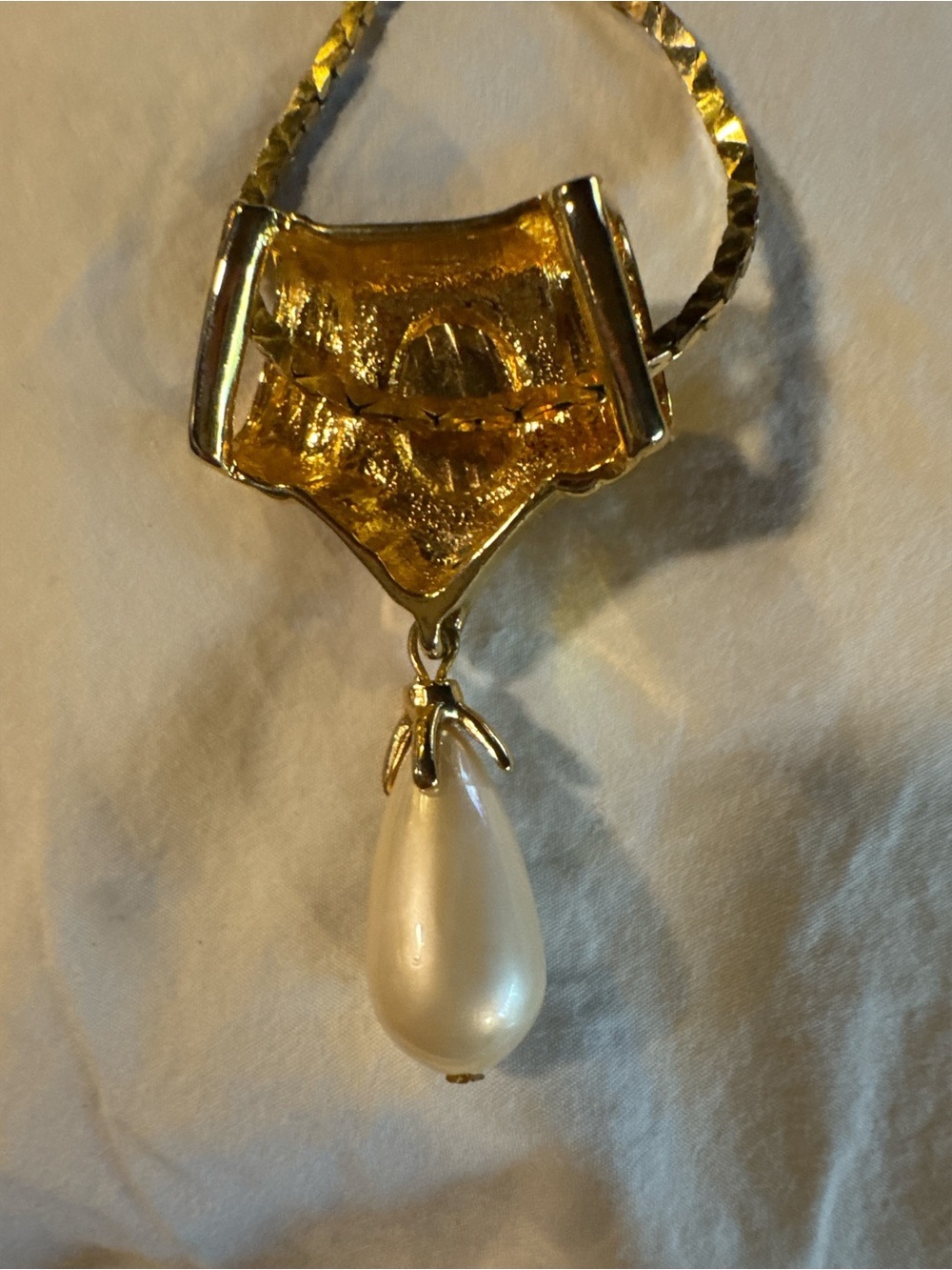 Vintage Gold Pearl Drop with crystal Accents Pendant Necklace - Unbranded - Picture 3 of 6